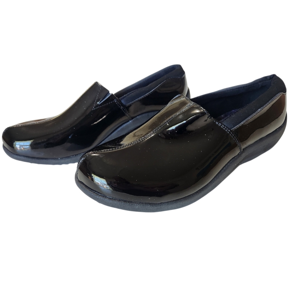 Skechers (Closer To 7.5 Than 8.5) Women’s Black Slip-On Patent Casual Shoes - Picture 4 of 14